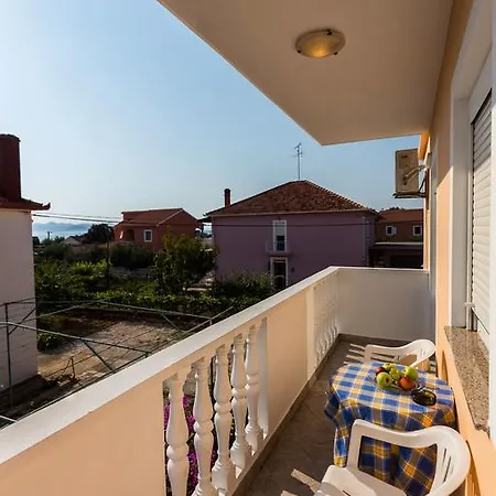 Zeljka Apt. W. Balcony & Bbq *